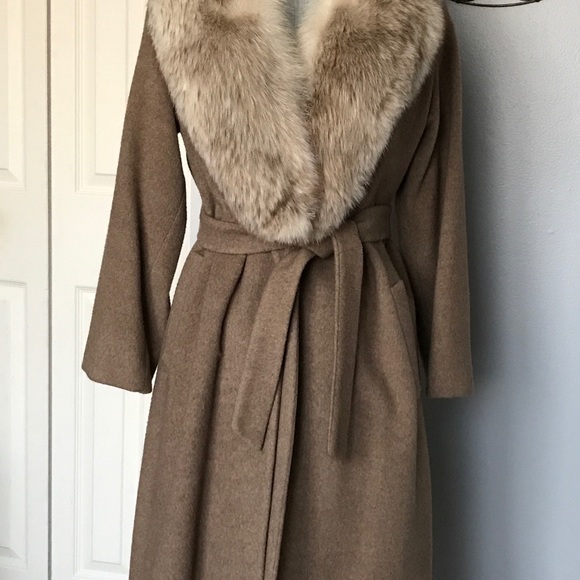 Regency Cashmere Jackets & Blazers - 🌹 Cashmere Coat with a real fur.